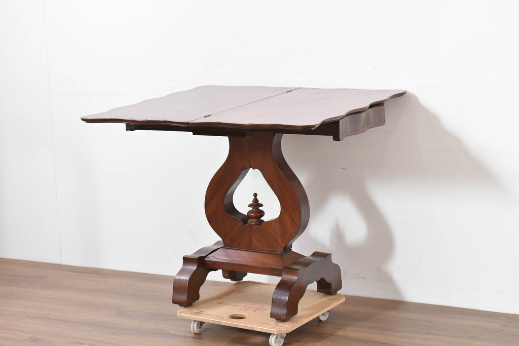 イギリスアンティーク　マホガニー材　ダイニング/コンソールの2way使いができるユニークなデザインのテーブル　(R-086389)