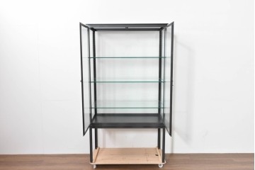 中古　モデルルーム展示品　重量約110kg　高級な逸品!　職人手作りのアイアンフレームが目を引くガラスショーケース　定価約45万円　(R-086390)