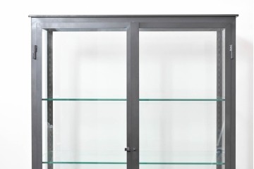 中古　モデルルーム展示品　重量約110kg　高級な逸品!　職人手作りのアイアンフレームが目を引くガラスショーケース　定価約45万円　(R-086390)