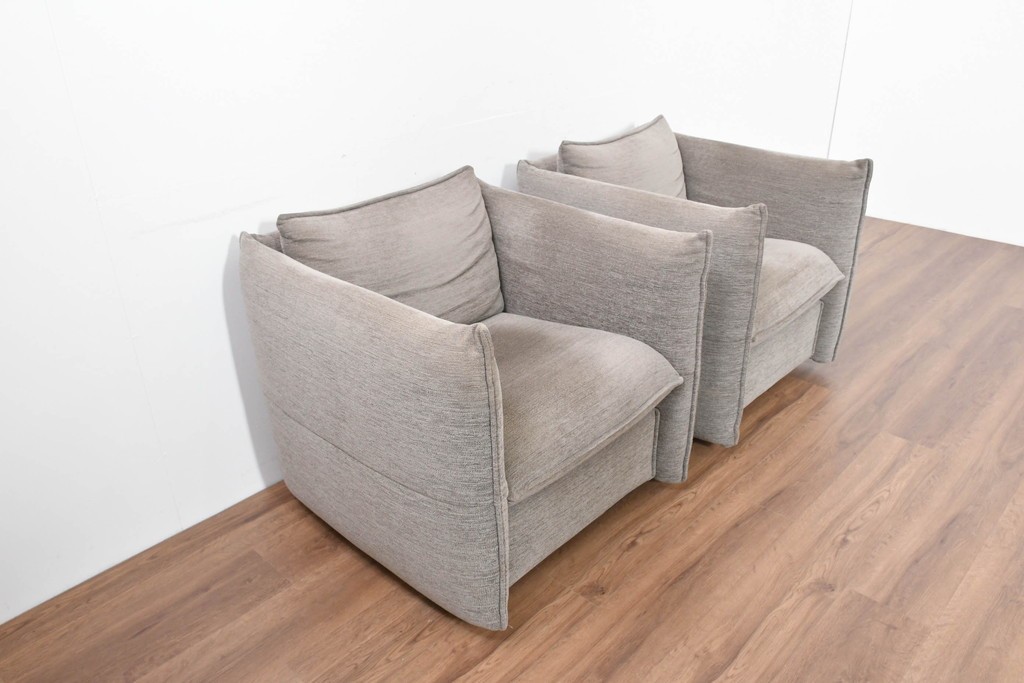 中古　Vitra(ヴィトラ)　Mariposa Club(マリポサ クラブ) 　包み込むようなフォルムの1人掛けアームチェア2脚セット　定価(2脚合計)約84万円　(R-086392)