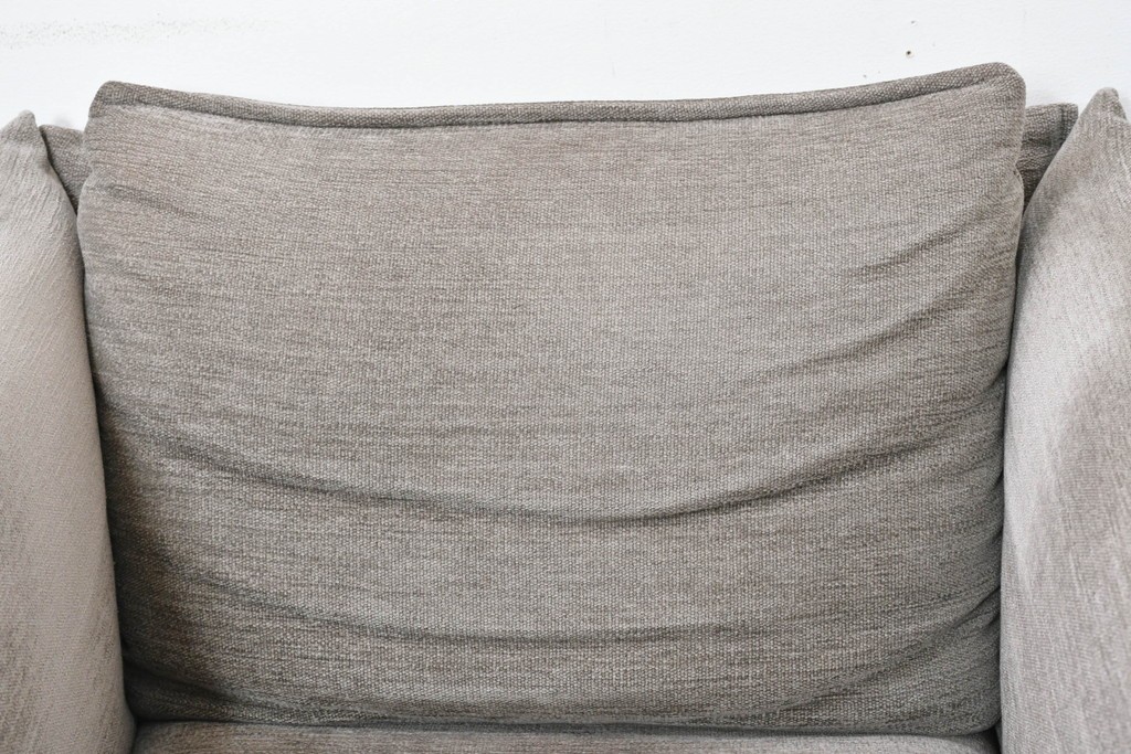 中古　Vitra(ヴィトラ)　Mariposa Club(マリポサ クラブ) 　包み込むようなフォルムの1人掛けアームチェア2脚セット　定価(2脚合計)約84万円　(R-086392)