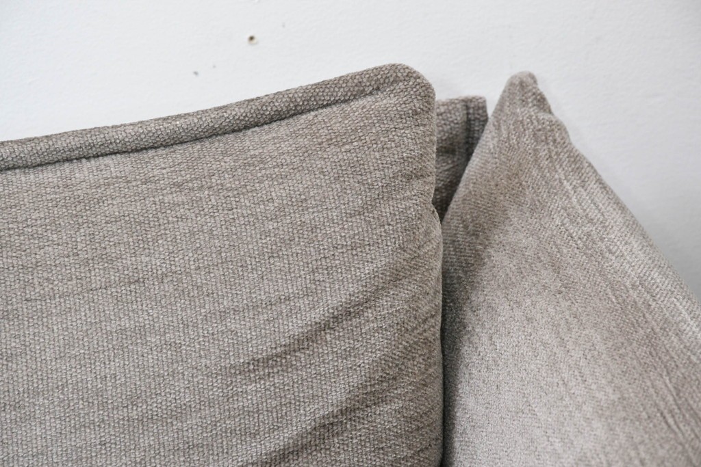 中古　Vitra(ヴィトラ)　Mariposa Club(マリポサ クラブ) 　包み込むようなフォルムの1人掛けアームチェア2脚セット　定価(2脚合計)約84万円　(R-086392)