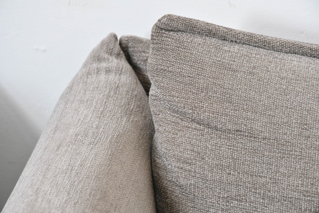 中古　Vitra(ヴィトラ)　Mariposa Club(マリポサ クラブ) 　包み込むようなフォルムの1人掛けアームチェア2脚セット　定価(2脚合計)約84万円　(R-086392)