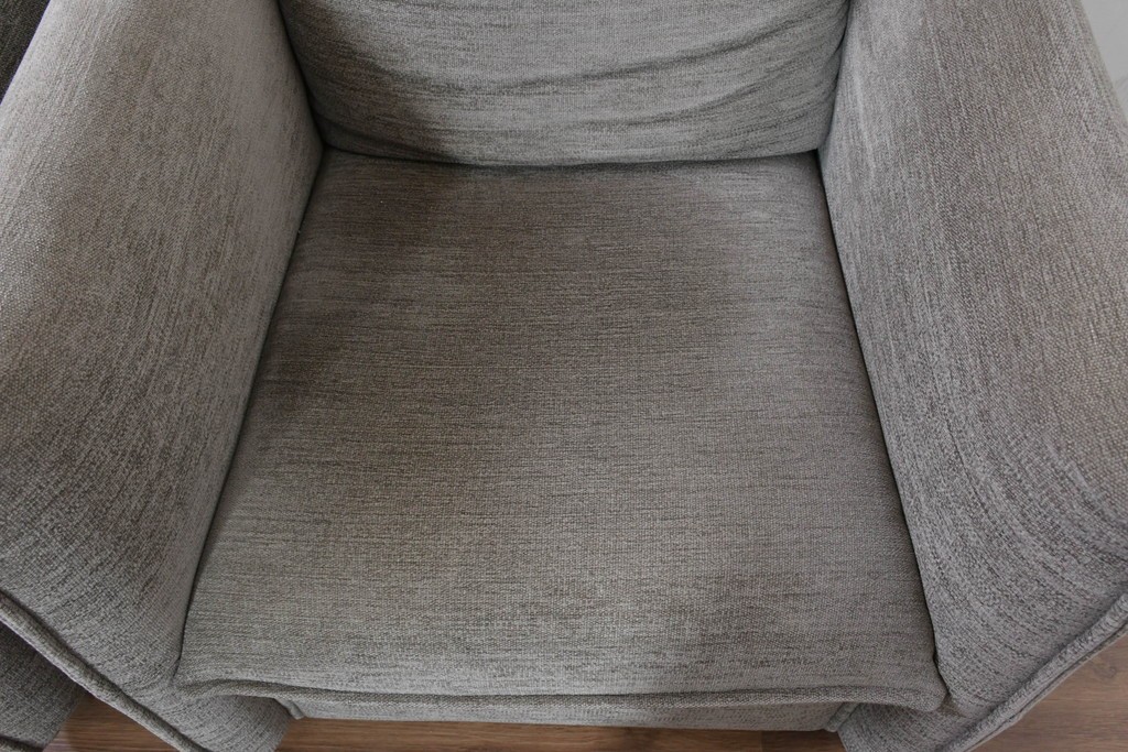 中古　Vitra(ヴィトラ)　Mariposa Club(マリポサ クラブ) 　包み込むようなフォルムの1人掛けアームチェア2脚セット　定価(2脚合計)約84万円　(R-086392)