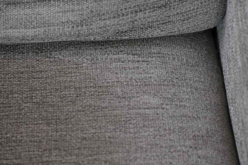 中古　Vitra(ヴィトラ)　Mariposa Club(マリポサ クラブ) 　包み込むようなフォルムの1人掛けアームチェア2脚セット　定価(2脚合計)約84万円　(R-086392)