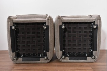 中古　Vitra(ヴィトラ)　Mariposa Club(マリポサ クラブ) 　包み込むようなフォルムの1人掛けアームチェア2脚セット　定価(2脚合計)約84万円　(R-086392)