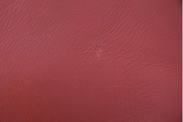 ヴィンテージ　リプロダクト品　Cassina(カッシーナ)　MARALUNGA(マラルンガ)　本革　視線を引き付ける赤レザーの3人掛けソファ　(R-086393)