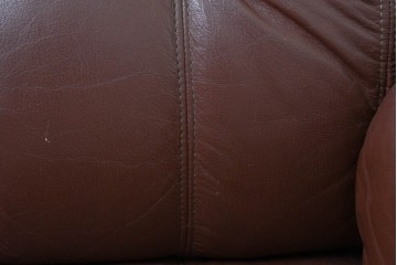 和製ヴィンテージ　maruni(マルニ木工)　希少　オールドマルニ　ボタン留めキルティングが上品な本革1Pソファ2脚セット　(R-086397)