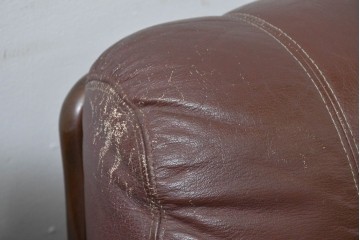 和製ヴィンテージ　maruni(マルニ木工)　希少　オールドマルニ　ボタン留めキルティングが上品な本革1Pソファ2脚セット　(R-086397)