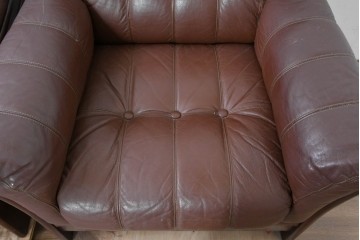 和製ヴィンテージ　maruni(マルニ木工)　希少　オールドマルニ　ボタン留めキルティングが上品な本革1Pソファ2脚セット　(R-086397)