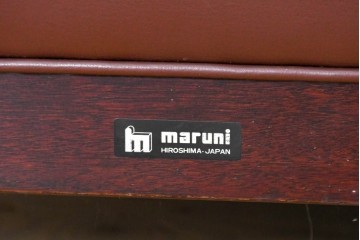 和製ヴィンテージ　maruni(マルニ木工)　希少　オールドマルニ　ボタン留めキルティングが上品な本革1Pソファ2脚セット　(R-086397)
