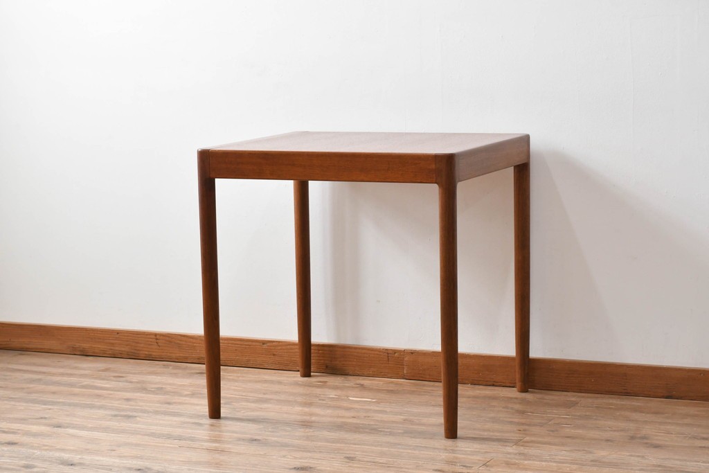 和製ヴィンテージ　激レア!　青林製作所　Tiffany(ティファニー)　チーク無垢材　希少な小型サイズのエクステンションテーブル　(R-086398)