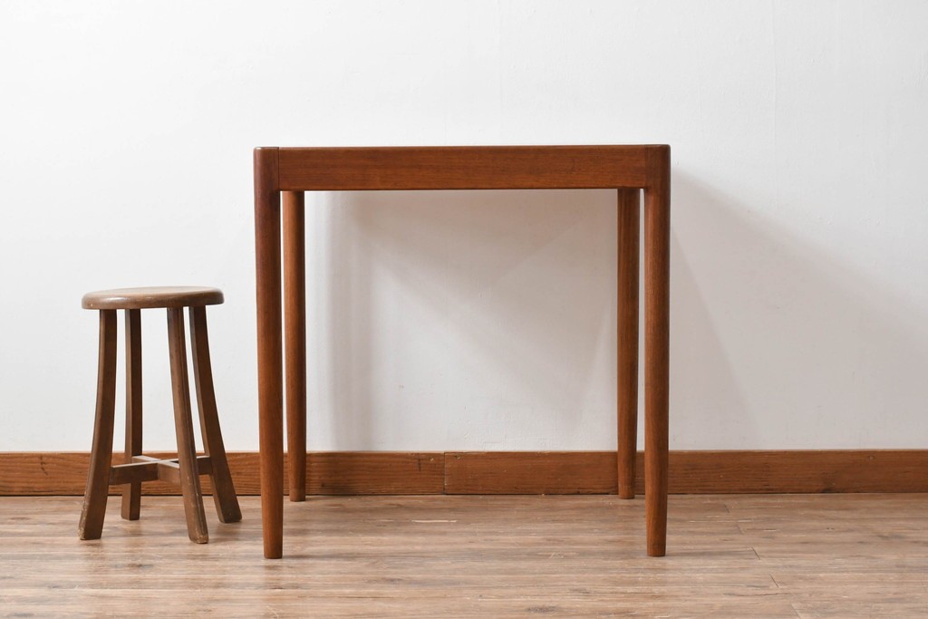 和製ヴィンテージ　激レア!　青林製作所　Tiffany(ティファニー)　チーク無垢材　希少な小型サイズのエクステンションテーブル　(R-086398)