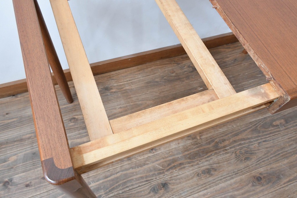 和製ヴィンテージ　激レア!　青林製作所　Tiffany(ティファニー)　チーク無垢材　希少な小型サイズのエクステンションテーブル　(R-086398)