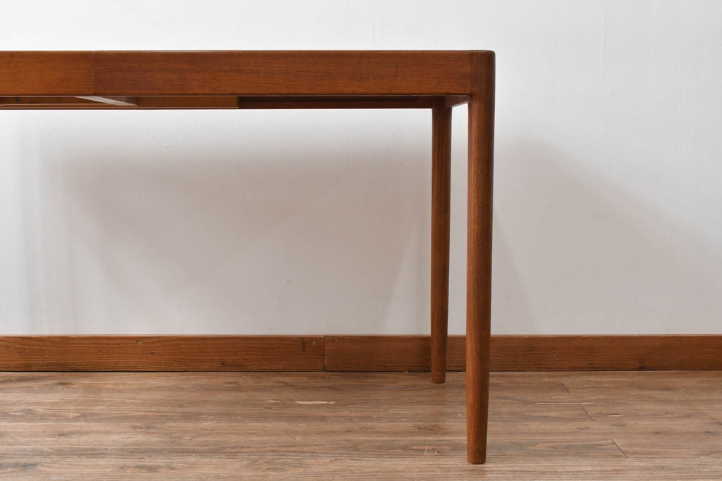 和製ヴィンテージ　激レア!　青林製作所　Tiffany(ティファニー)　チーク無垢材　希少な小型サイズのエクステンションテーブル　(R-086398)