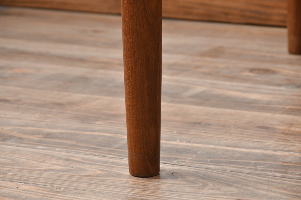 和製ヴィンテージ　激レア!　青林製作所　Tiffany(ティファニー)　チーク無垢材　希少な小型サイズのエクステンションテーブル　(R-086398)