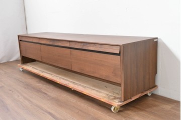 中古　美品　カリモク家具(karimoku)　Chitano(チターノ)　ウォールナット材　すっきりとした横長フォルムのテレビボード　定価約16万円　(R-086399)