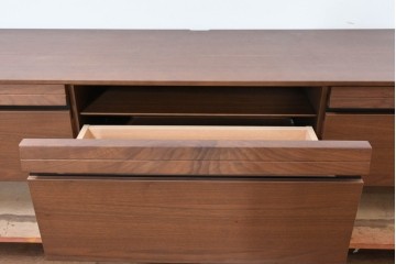 中古　美品　カリモク家具(karimoku)　Chitano(チターノ)　ウォールナット材　すっきりとした横長フォルムのテレビボード　定価約16万円　(R-086399)
