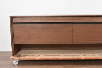 中古　美品　カリモク家具(karimoku)　Chitano(チターノ)　ウォールナット材　すっきりとした横長フォルムのテレビボード　定価約16万円　(R-086399)