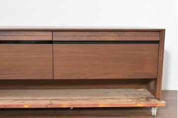 中古　美品　カリモク家具(karimoku)　Chitano(チターノ)　ウォールナット材　すっきりとした横長フォルムのテレビボード　定価約16万円　(R-086399)