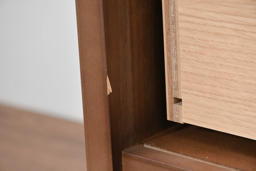 中古　美品　カリモク家具(karimoku)　Chitano(チターノ)　ウォールナット材　すっきりとした横長フォルムのテレビボード　定価約16万円　(R-086399)