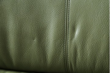 中古　美品　カリモク家具(karimoku)　Chitano(チターノ)　木製フレームがアクセントのレザーソファ　定価約29万円　(R-086400)