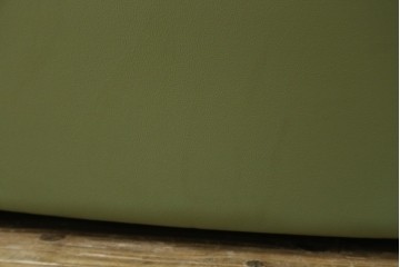 中古　美品　カリモク家具(karimoku)　Chitano(チターノ)　木製フレームがアクセントのレザーソファ　定価約29万円　(R-086400)