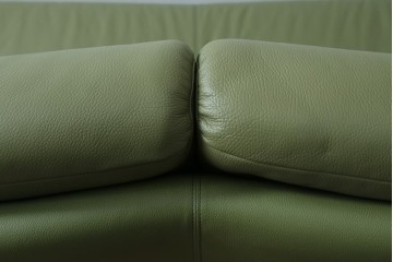 中古　美品　カリモク家具(karimoku)　Chitano(チターノ)　木製フレームがアクセントのレザーソファ　定価約29万円　(R-086400)