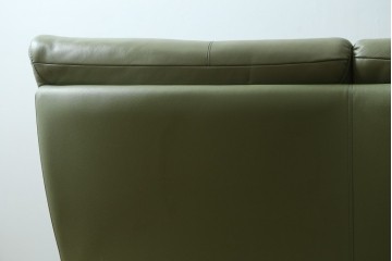 中古　美品　カリモク家具(karimoku)　Chitano(チターノ)　木製フレームがアクセントのレザーソファ　定価約29万円　(R-086400)