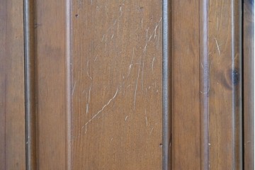 中古　美品　ACTUS(アクタス)取り扱い　バレンシアシリーズ　パイン材　花柄タイルが可愛らしいカップボード　(R-086402)