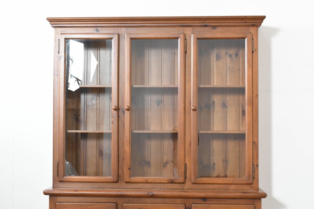 中古　美品　ACTUS(アクタス)取り扱い　バレンシアシリーズ　パイン材　花柄タイルが可愛らしいカップボード　(R-086402)