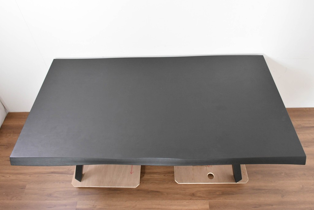 中古　超美品　モデルルーム展示品　希少な廃番品　calligaris(カリガリス)　フォルムの美しいジャングルダイニングテーブル　定価約42万円　(R-086403)