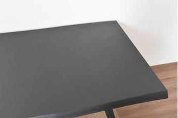 中古　超美品　モデルルーム展示品　希少な廃番品　calligaris(カリガリス)　フォルムの美しいジャングルダイニングテーブル　定価約42万円　(R-086403)