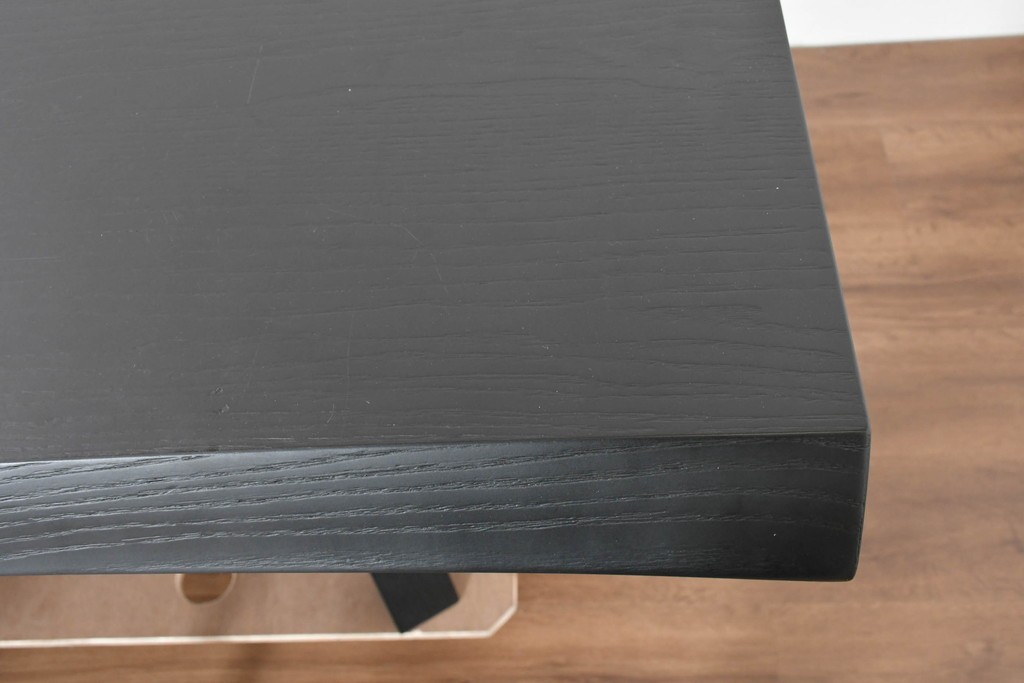 中古　超美品　モデルルーム展示品　希少な廃番品　calligaris(カリガリス)　フォルムの美しいジャングルダイニングテーブル　定価約42万円　(R-086403)