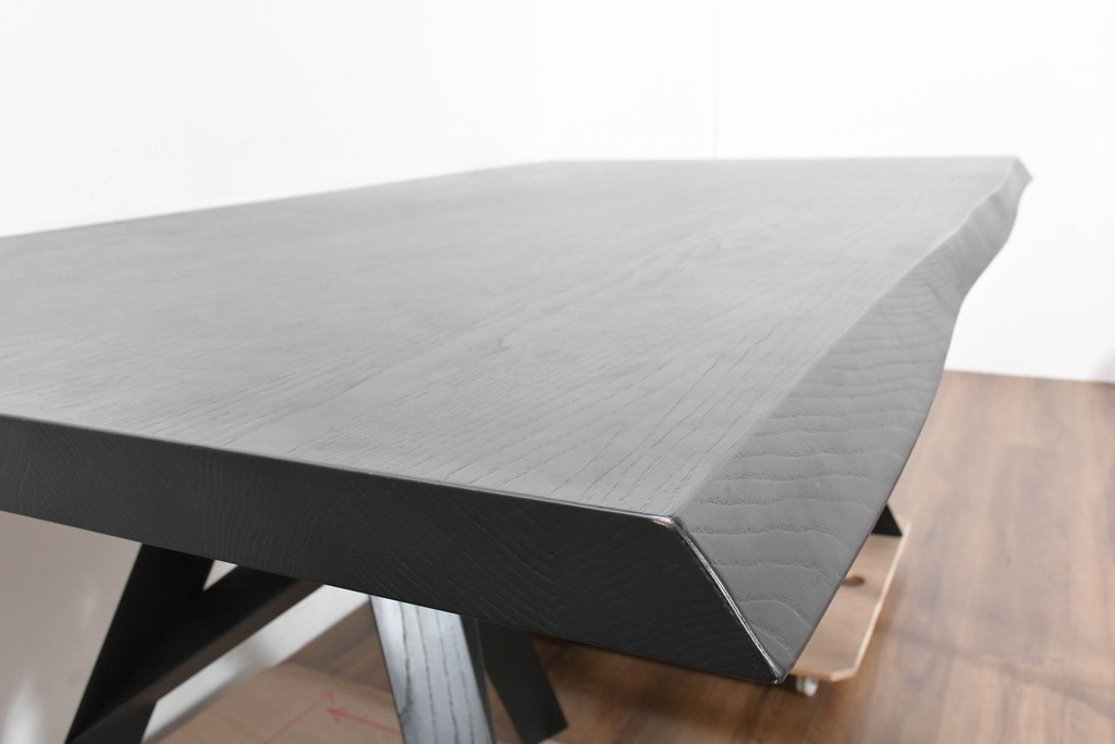 中古　超美品　モデルルーム展示品　希少な廃番品　calligaris(カリガリス)　フォルムの美しいジャングルダイニングテーブル　定価約42万円　(R-086403)