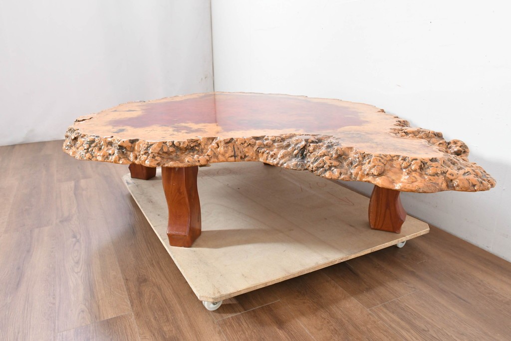 和製ヴィンテージ　花梨(カリン)材　天板の鳥眼杢と自然な輪郭が魅力の座卓　(R-086404)