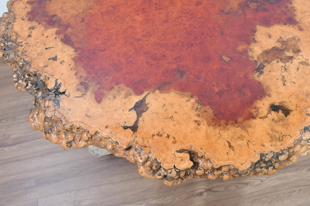 和製ヴィンテージ　花梨(カリン)材　天板の鳥眼杢と自然な輪郭が魅力の座卓　(R-086404)