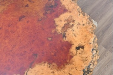 和製ヴィンテージ　花梨(カリン)材　天板の鳥眼杢と自然な輪郭が魅力の座卓　(R-086404)