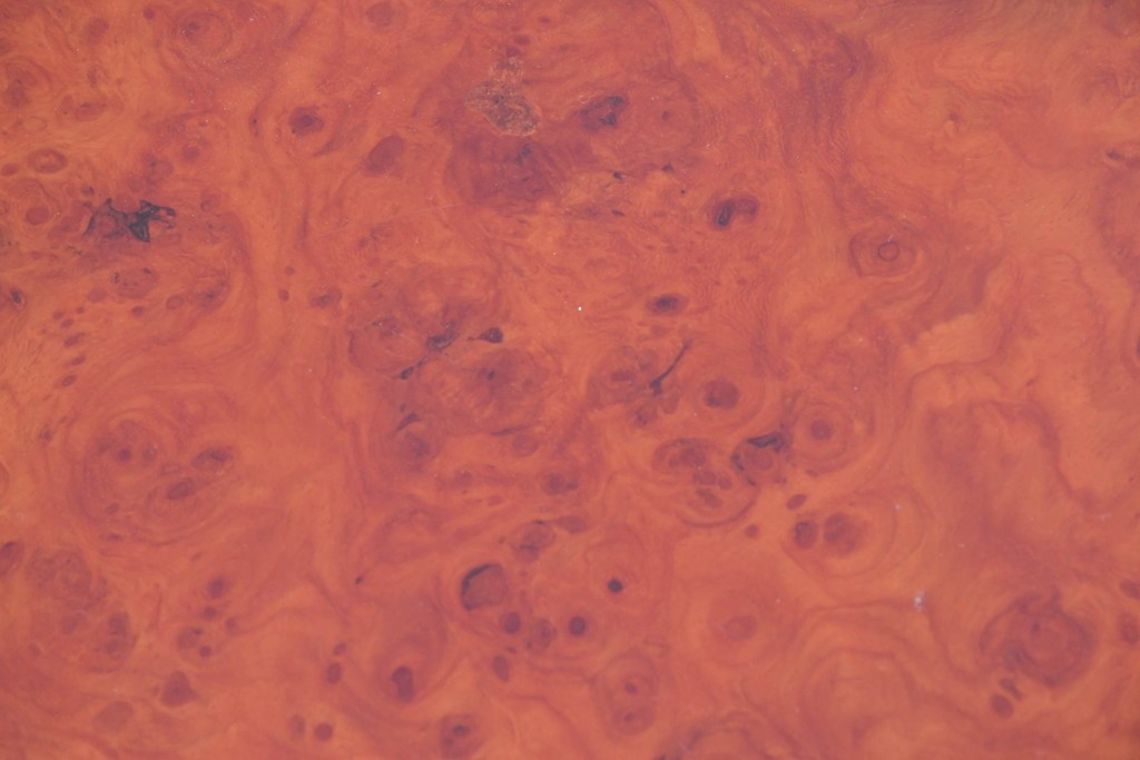 和製ヴィンテージ　花梨(カリン)材　天板の鳥眼杢と自然な輪郭が魅力の座卓　(R-086404)