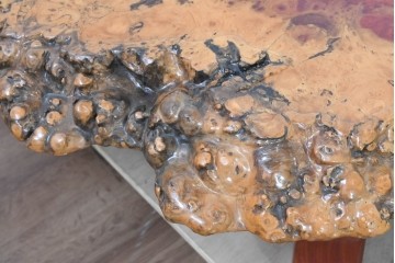 和製ヴィンテージ　花梨(カリン)材　天板の鳥眼杢と自然な輪郭が魅力の座卓　(R-086404)