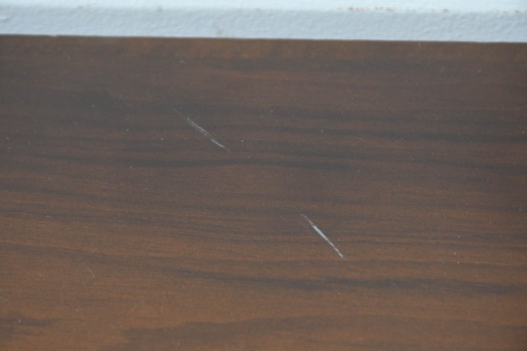 中古　美品　カリモク家具(karimoku)　COLONIAL(コロニアル)シリーズ　挽物脚のダイニングテーブル　(R-086405)