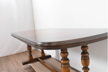 中古　美品　カリモク家具(karimoku)　COLONIAL(コロニアル)シリーズ　挽物脚のダイニングテーブル　(R-086405)