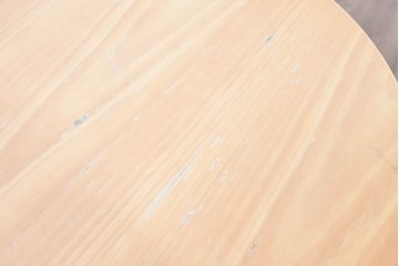 デンマークヴィンテージ　FRITZ HANSEN(フリッツハンセン)　数学的曲線でデザインされたスーパー円テーブル　現行定価約34万円　(R-086406)