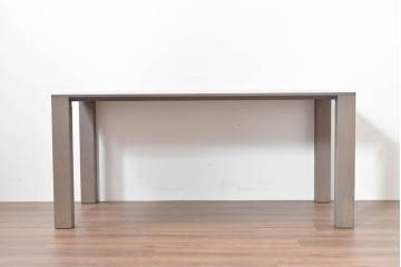 中古　超美品　モデルルーム展示品　arflex(アルフレックス)　AURORA(アウロラ)　グレートーンの木目がモダンなダイニングテーブル　定価約26万円　(R-086407)