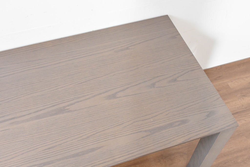 中古　超美品　モデルルーム展示品　arflex(アルフレックス)　AURORA(アウロラ)　グレートーンの木目がモダンなダイニングテーブル　定価約26万円　(R-086407)