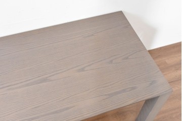 中古　超美品　モデルルーム展示品　arflex(アルフレックス)　AURORA(アウロラ)　グレートーンの木目がモダンなダイニングテーブル　定価約26万円　(R-086407)