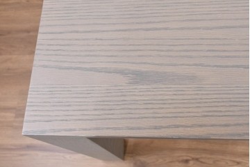 中古　超美品　モデルルーム展示品　arflex(アルフレックス)　AURORA(アウロラ)　グレートーンの木目がモダンなダイニングテーブル　定価約26万円　(R-086407)