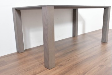 中古　超美品　モデルルーム展示品　arflex(アルフレックス)　AURORA(アウロラ)　グレートーンの木目がモダンなダイニングテーブル　定価約26万円　(R-086407)