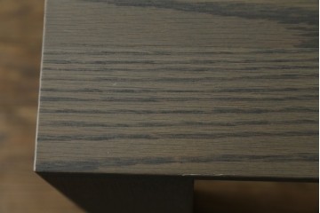 新古　展示品　arflex(アルフレックス)　AURORA(アウロラ)　グレートーンの木目がモダンなダイニングテーブル　定価約26万円　(R-086407)