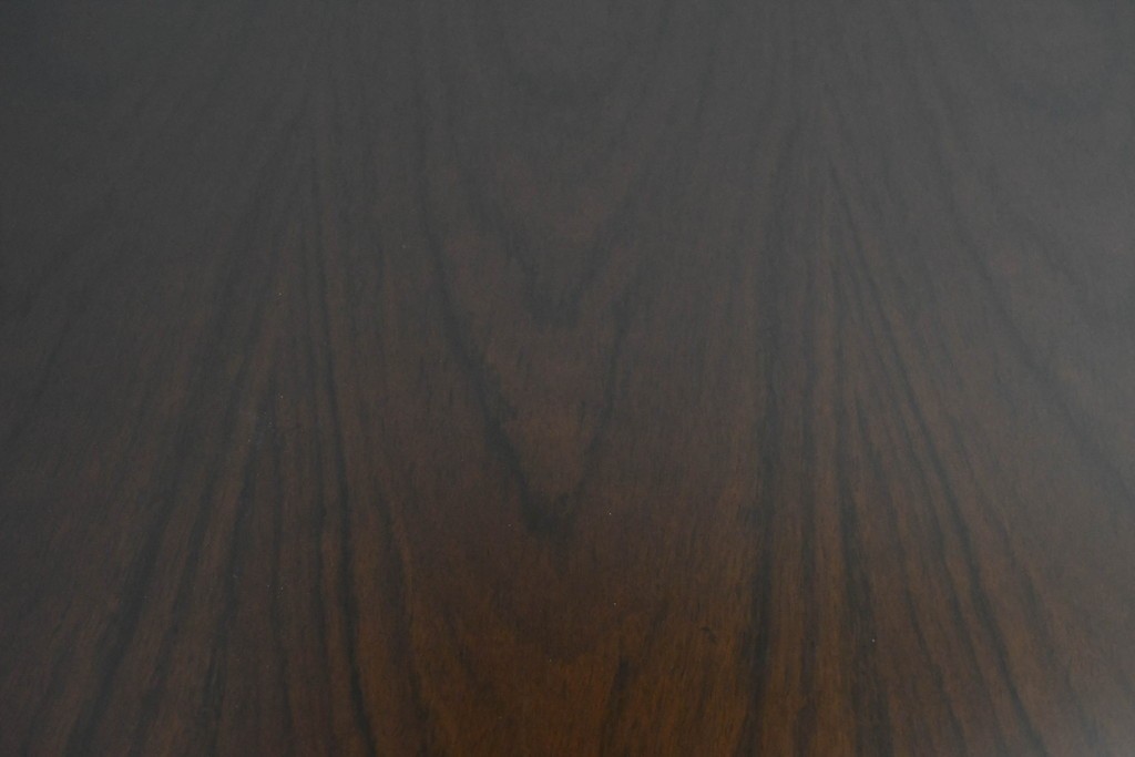 中古　美品　カリモク家具(karimoku)　COLONIAL(コロニアル)シリーズ　挽き物脚の丸型ダイニングテーブル　(R-086408)